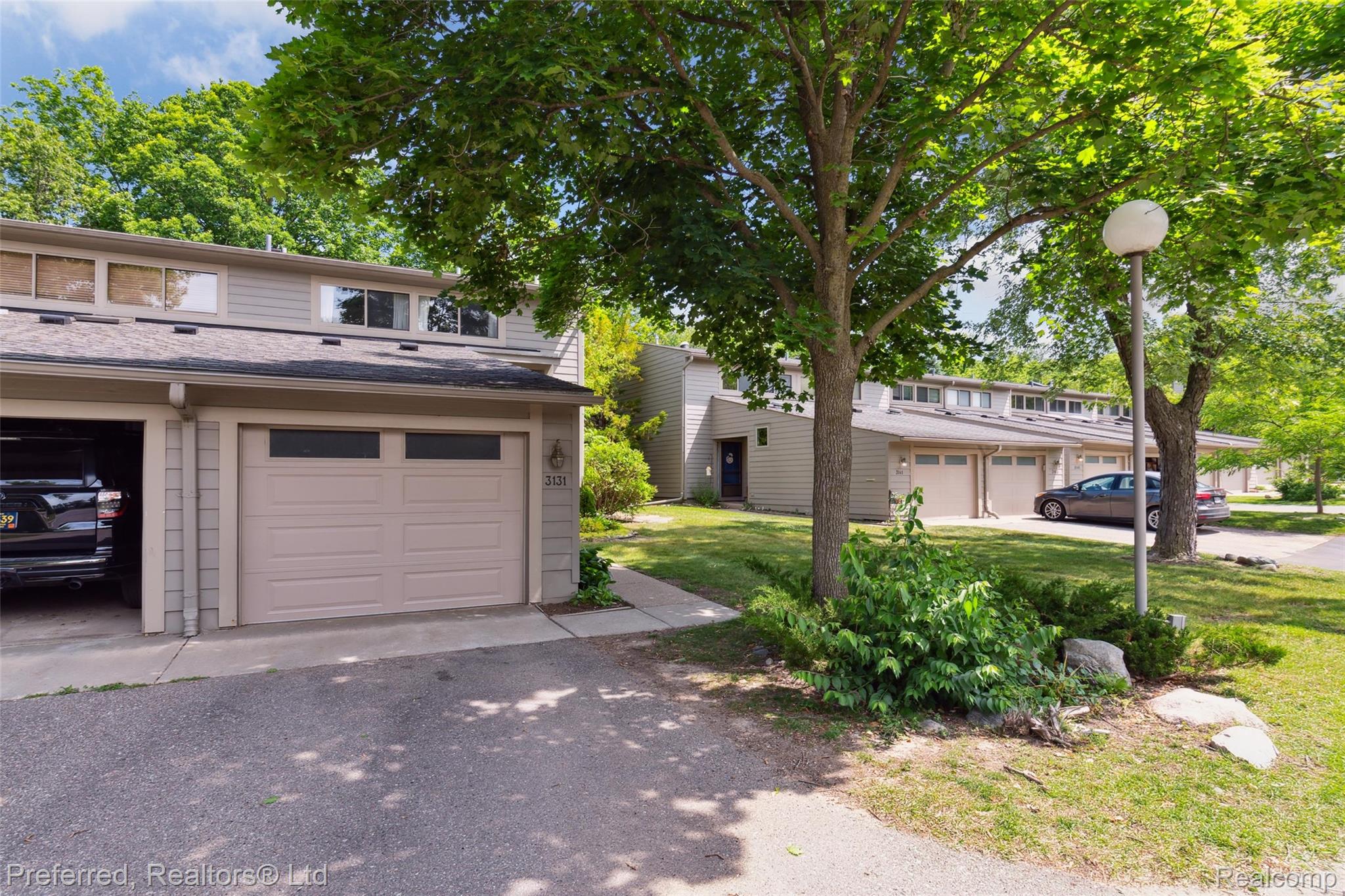 3131 Lakehaven Drive