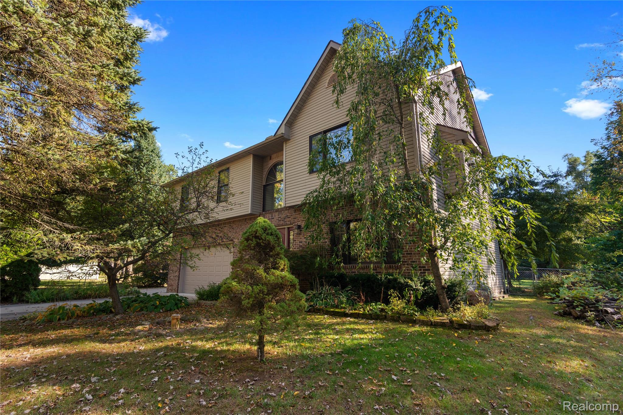 2160 Dean Drive