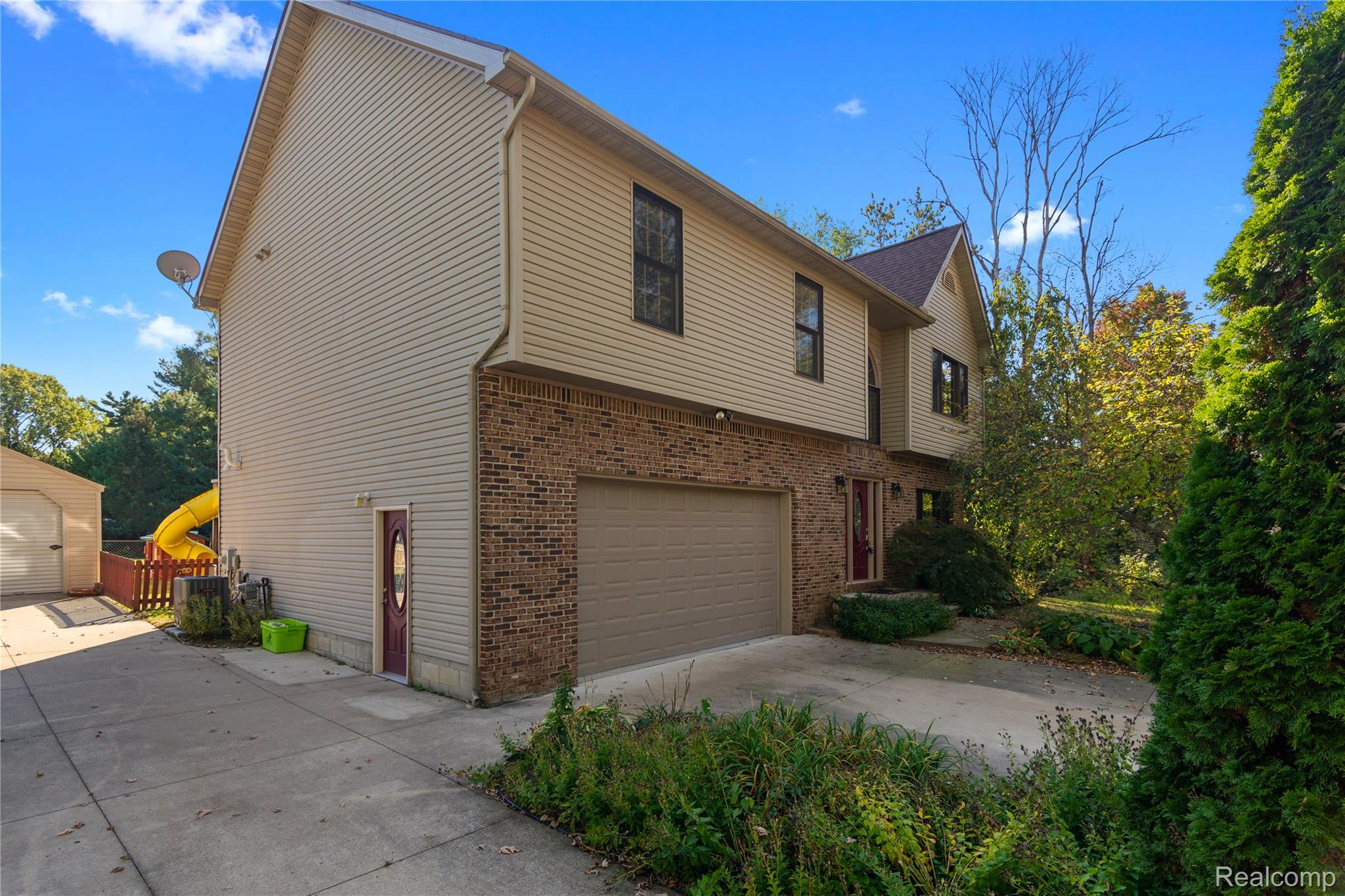 2160 Dean Drive