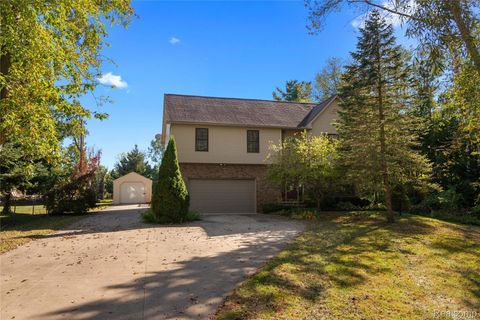 2160 Dean Drive Highland Charter Township MI 48356