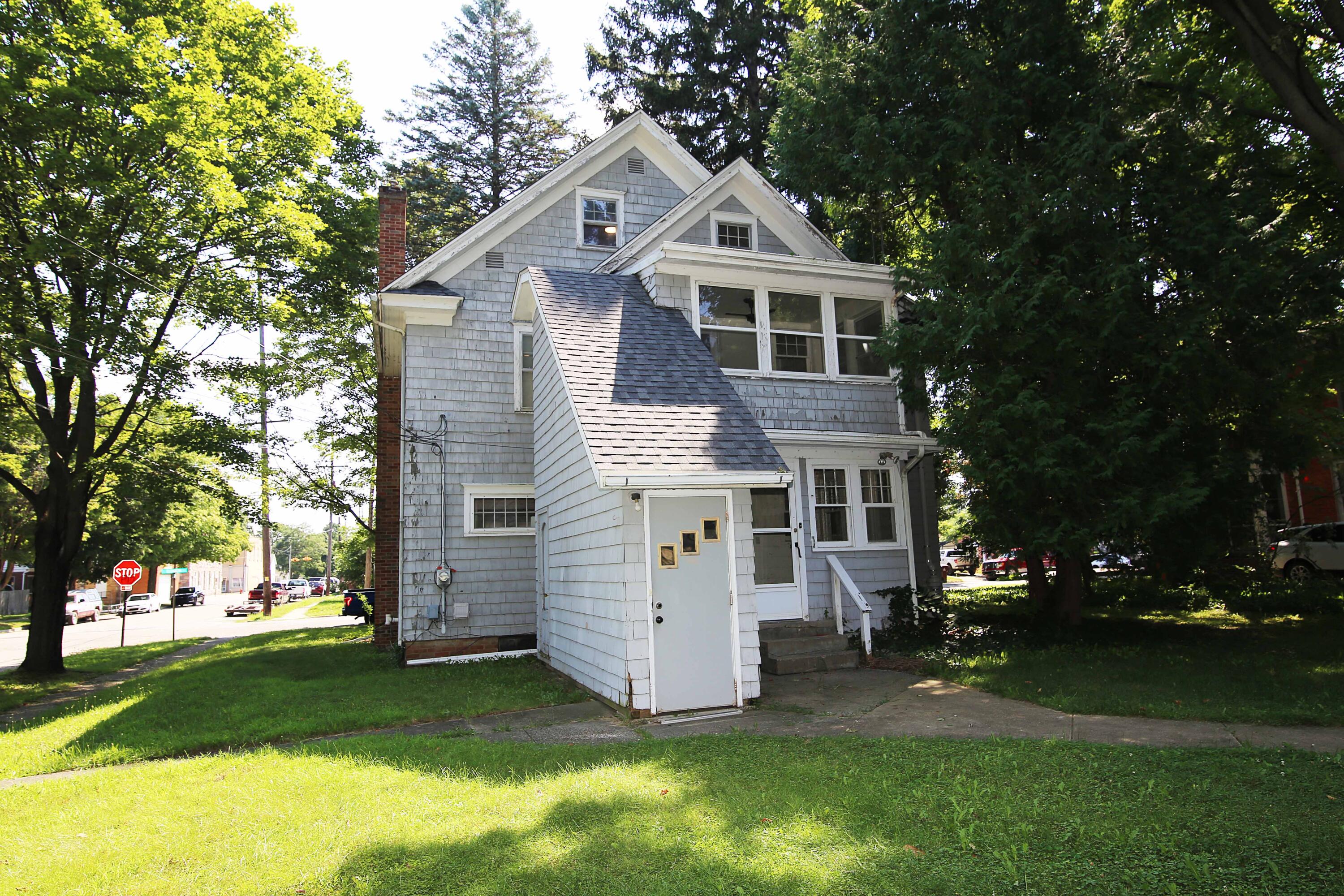 133 N Elizabeth Street