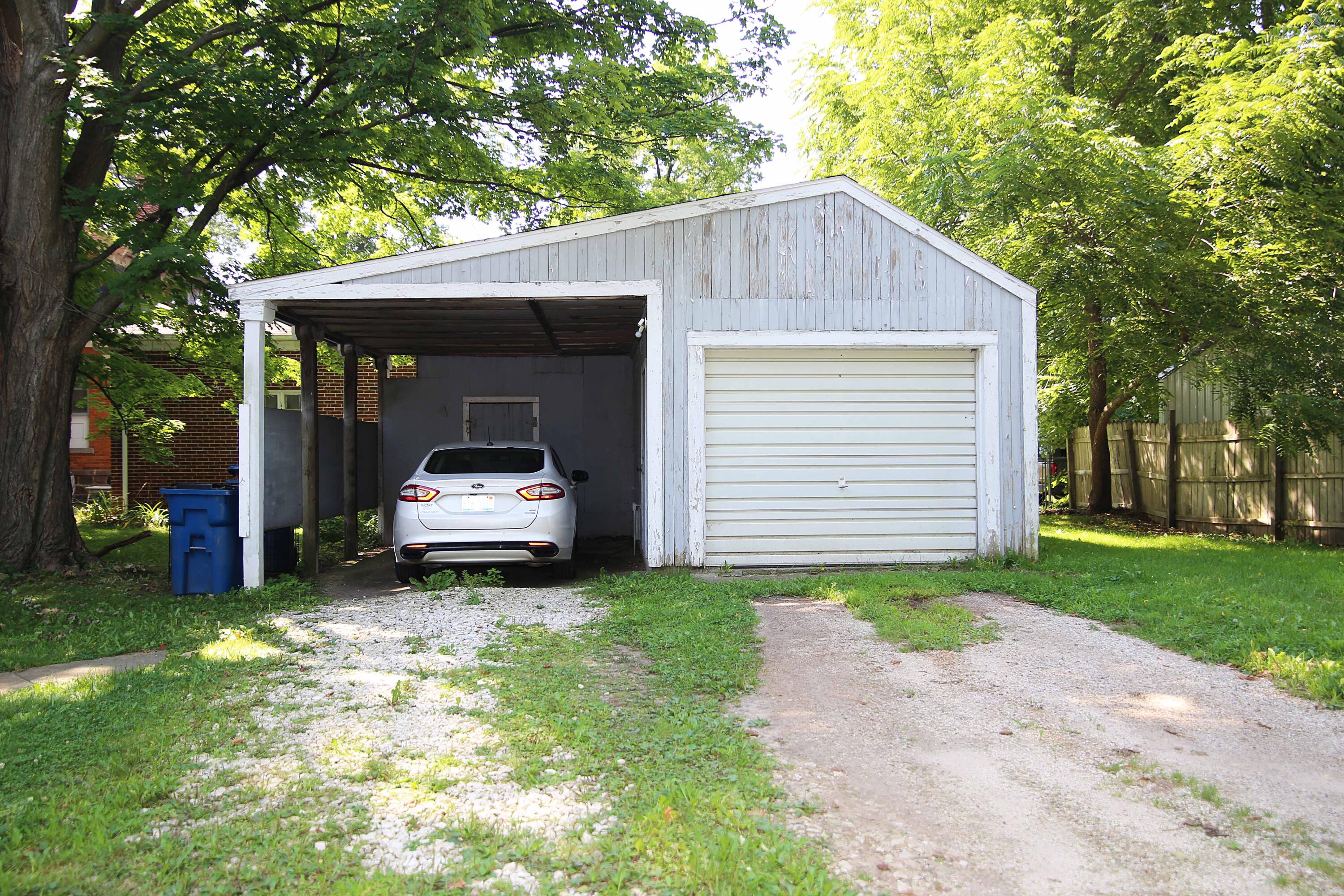 133 N Elizabeth Street