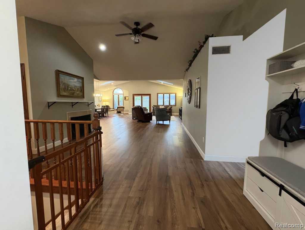 9038 Twin Oaks Court
