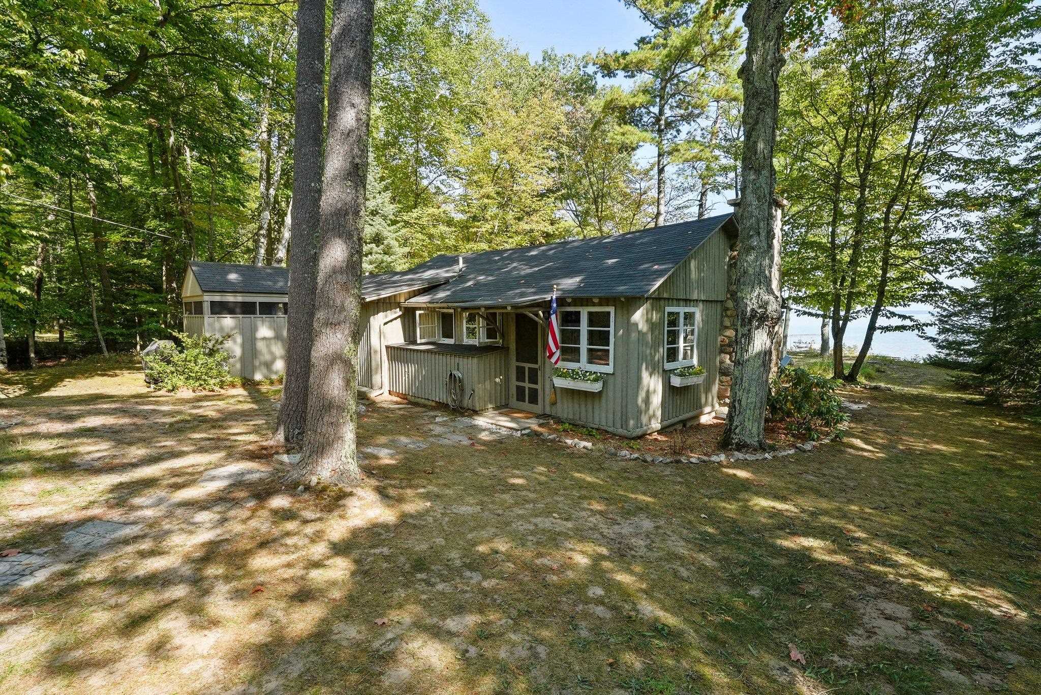 11880 N Seven Pines Road