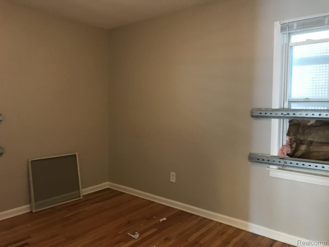 19381 KENOSHA Street