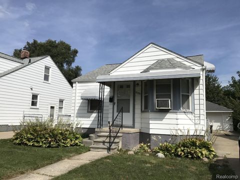 19381 KENOSHA Street Harper Woods City MI 48225