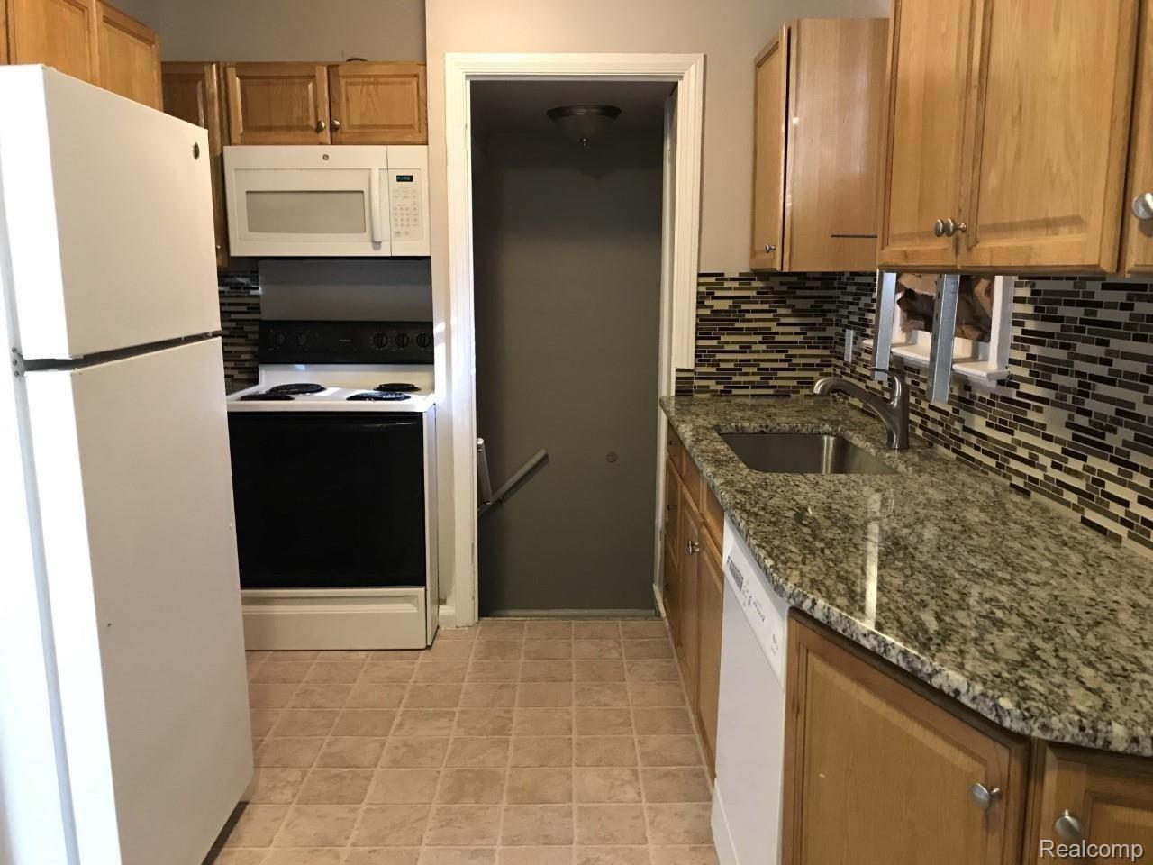 19381 KENOSHA Street