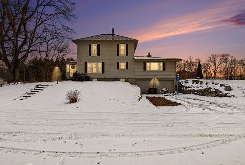 2900 Blackbridge Road Jefferson Township MI 49266