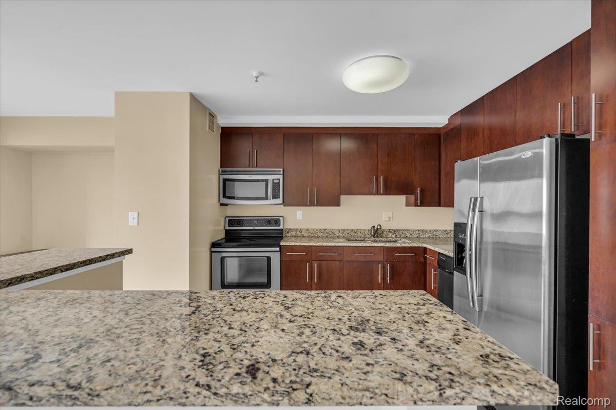 Detroit City, Michigan 48226, United States, 2 Bedrooms Bedrooms, ,2 BathroomsBathrooms,Residential,Active,208109