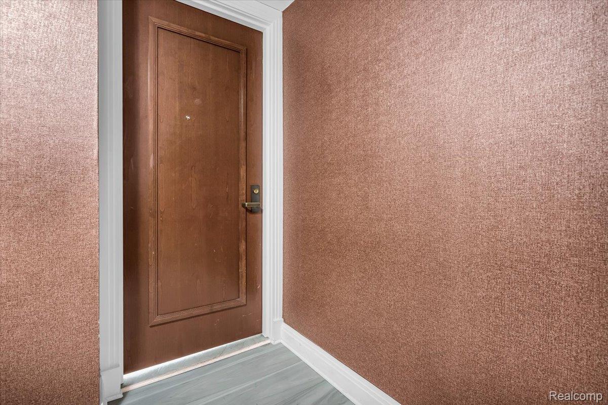 Detroit City, Michigan 48226, United States, 2 Bedrooms Bedrooms, ,2 BathroomsBathrooms,Residential,Active,208109