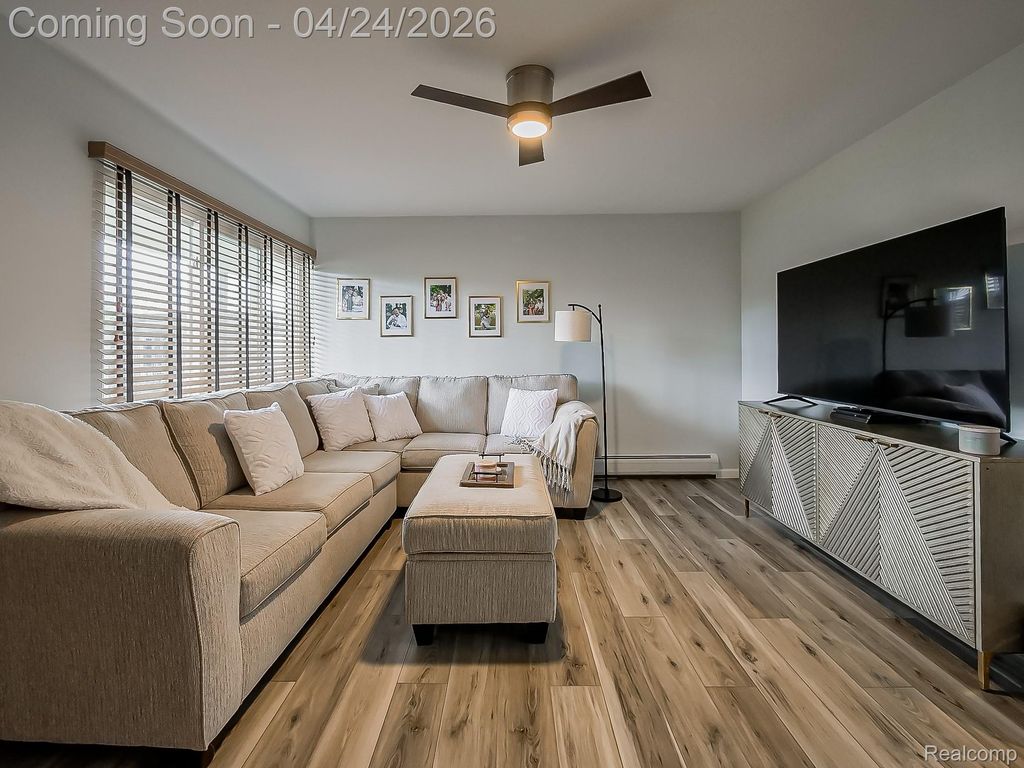 Photo of 3433 Hillside Drive, Royal Oak City, MI 48073 (MLS # 20261026626)