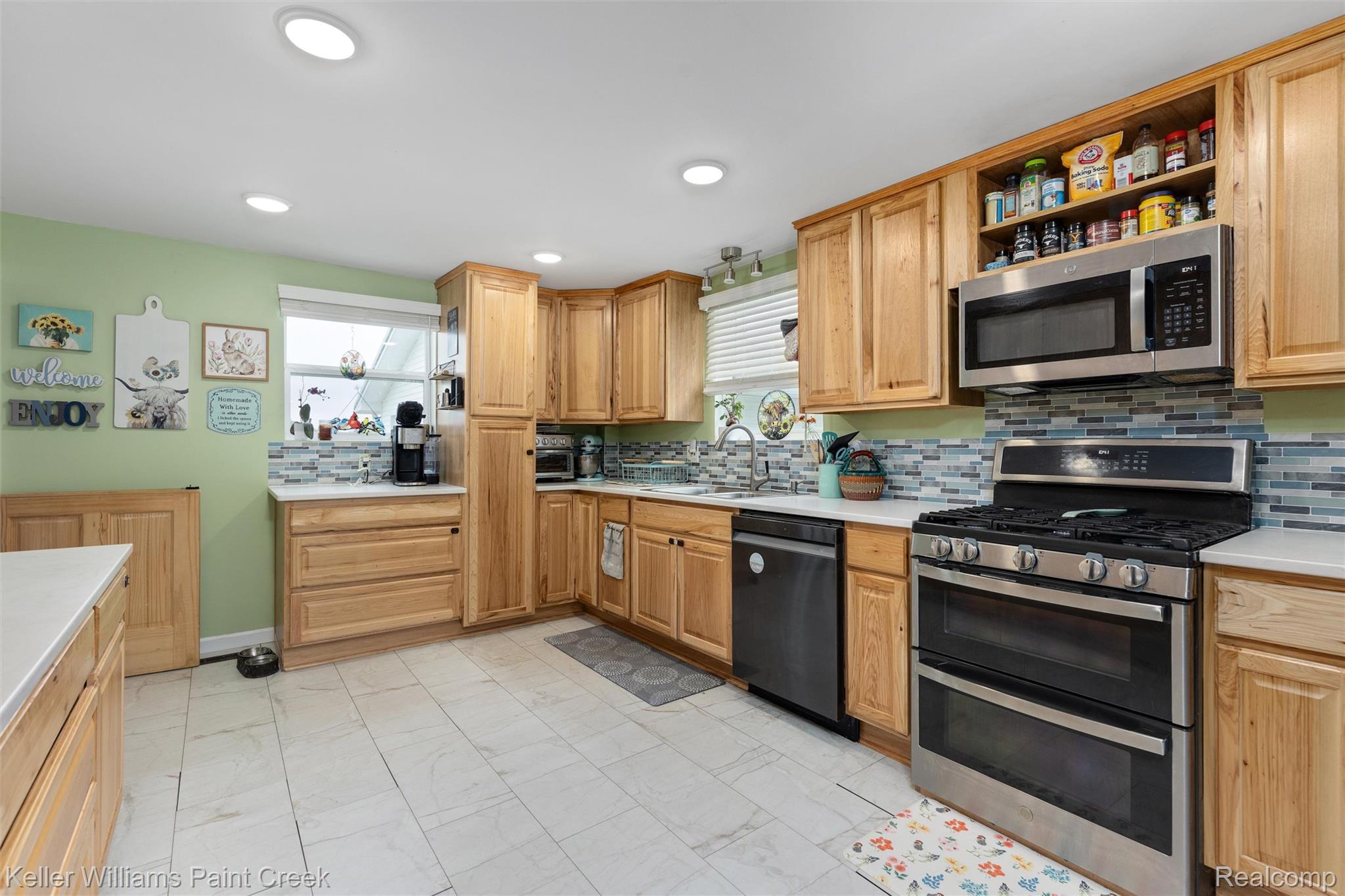 8950 Fowlerville Road N