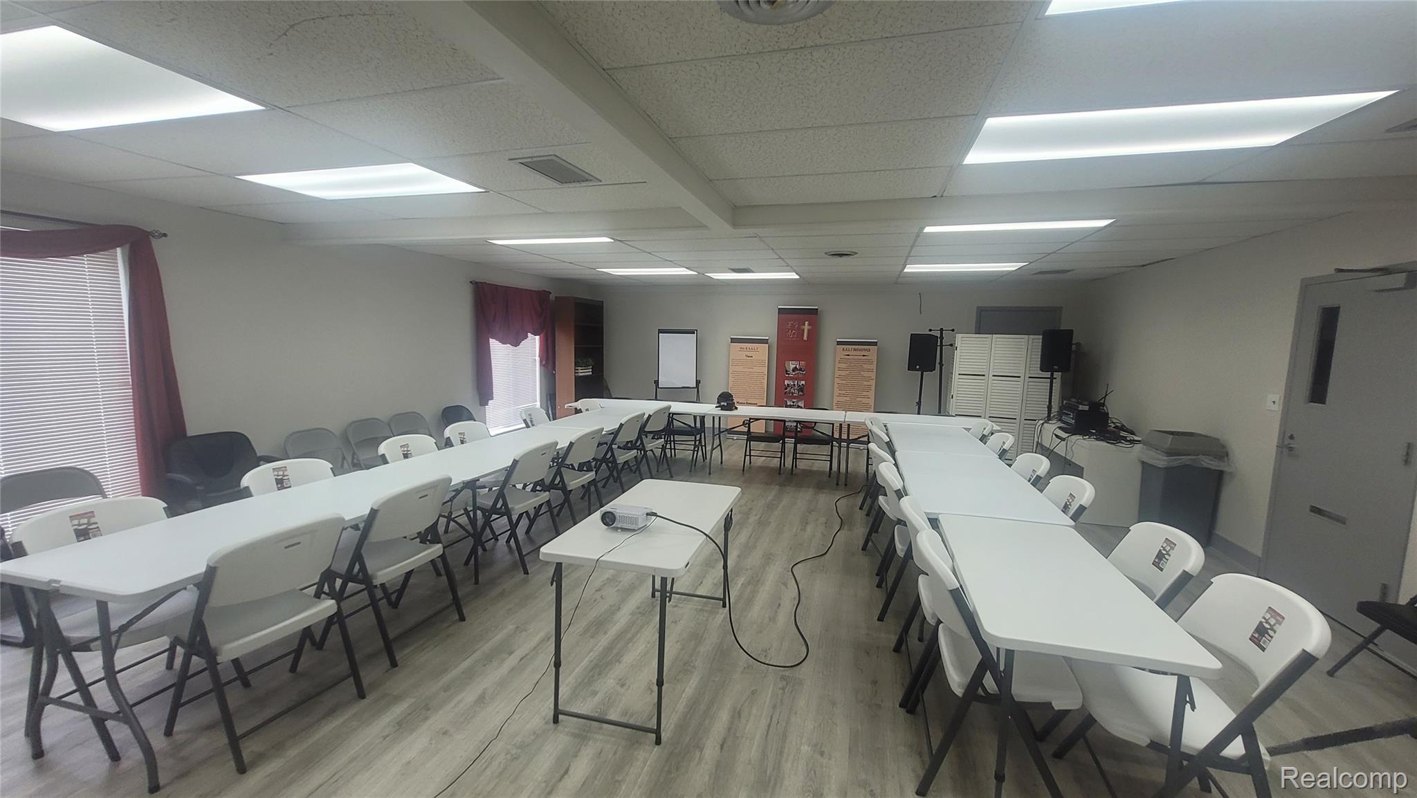 24225 W 9 MILE Road W 220