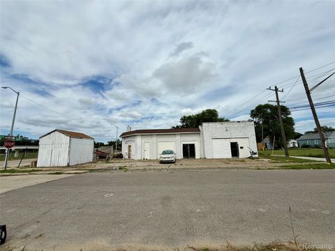 3100 E Davison Street Hamtramck City MI 48212