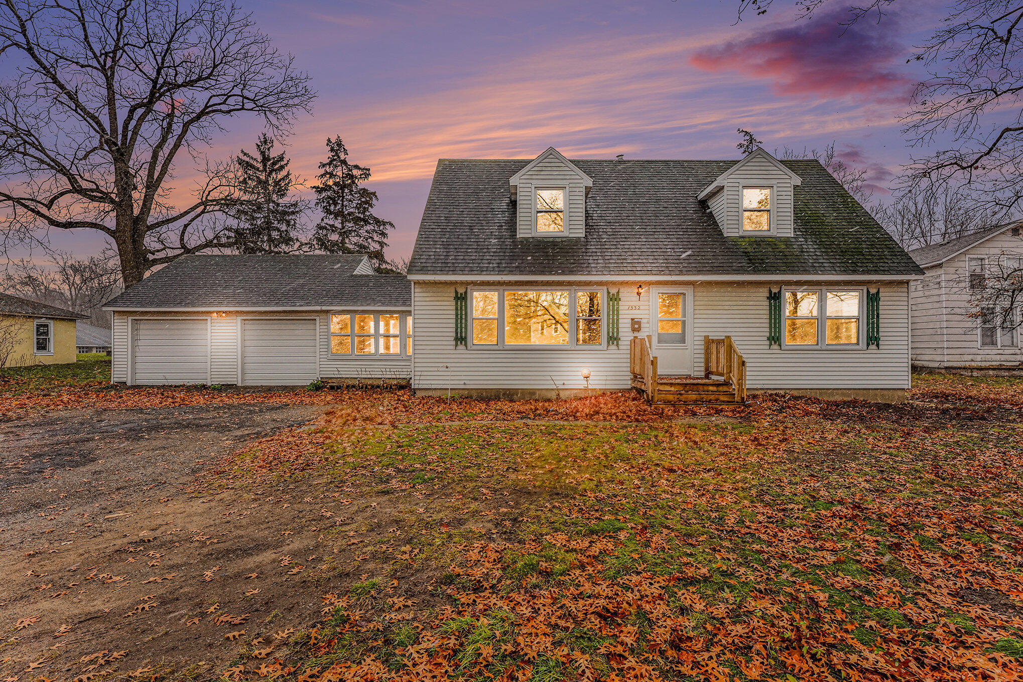 1332 Leonard Street NE