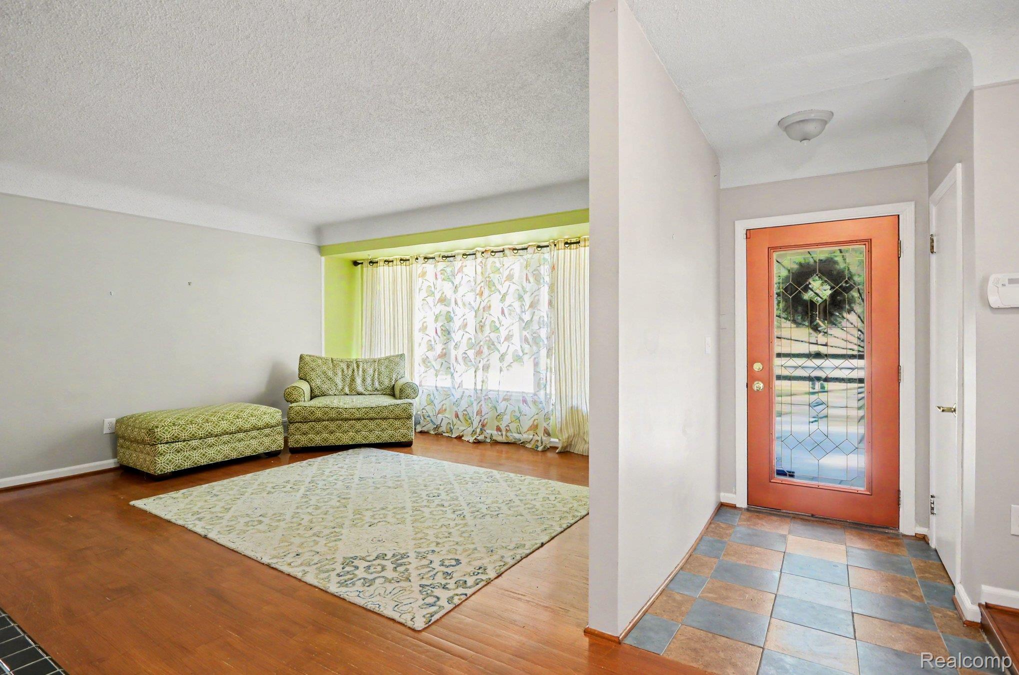 21695 Rougewood Drive
