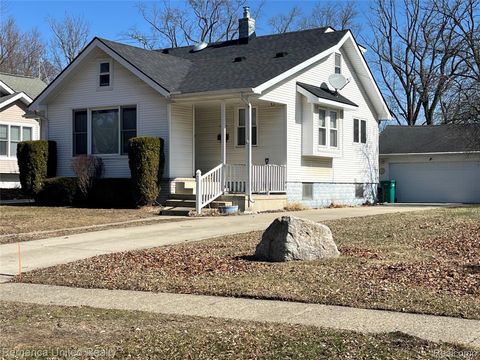 22814 Lake Way Farmington City MI 48336