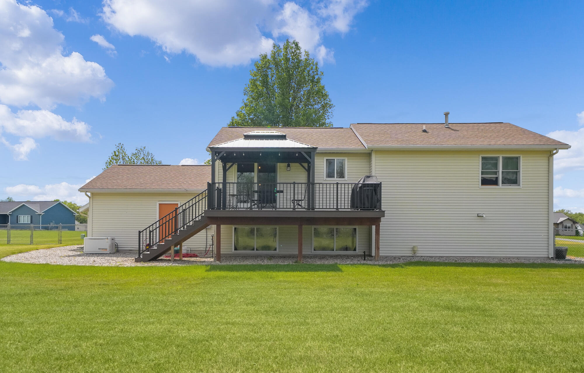 1180 Oxbow Drive