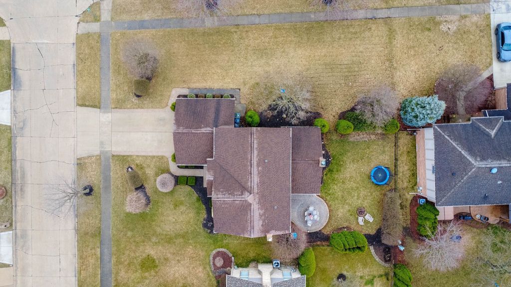 listing image 50
