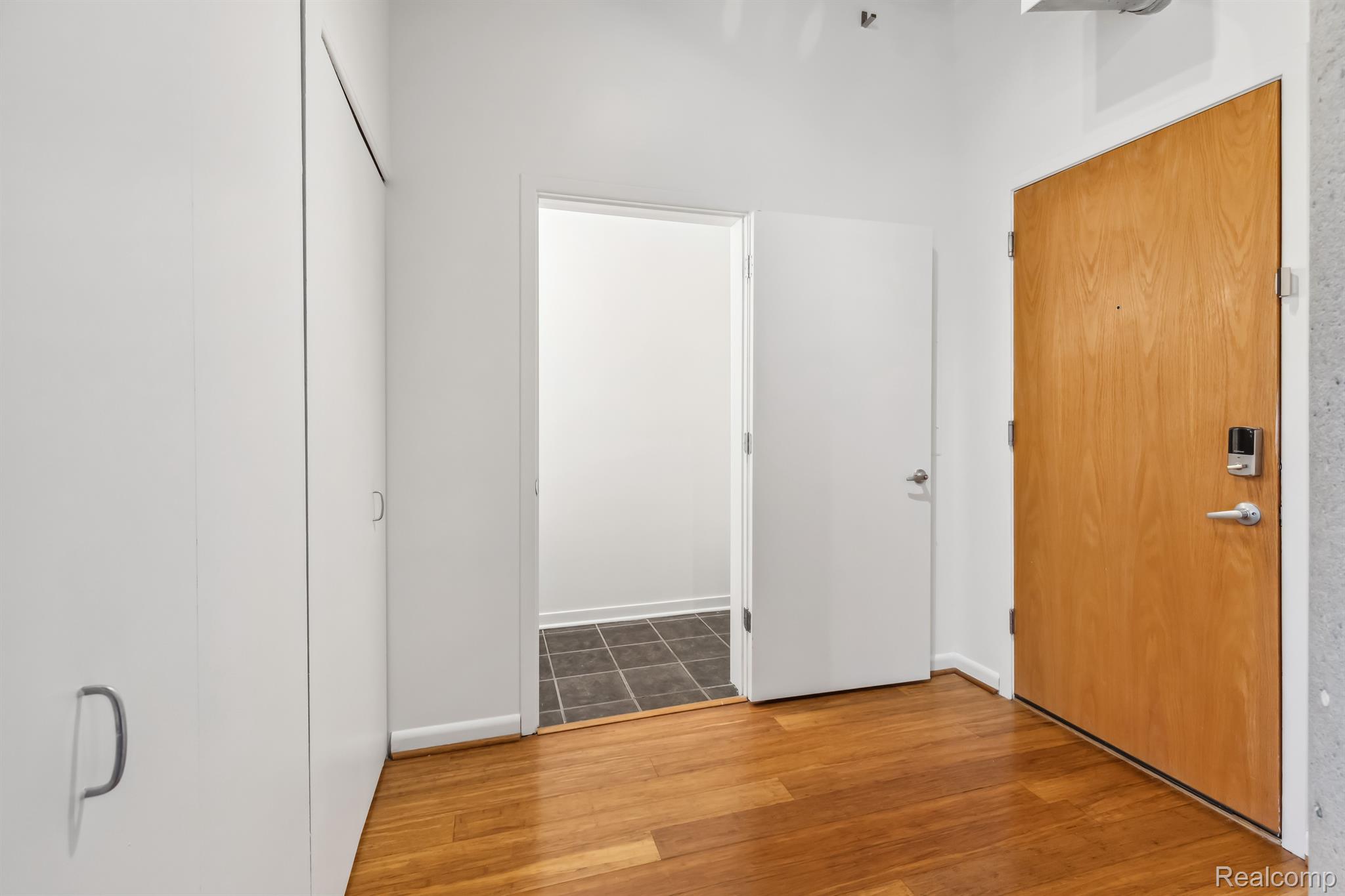 315 2ND Street 416