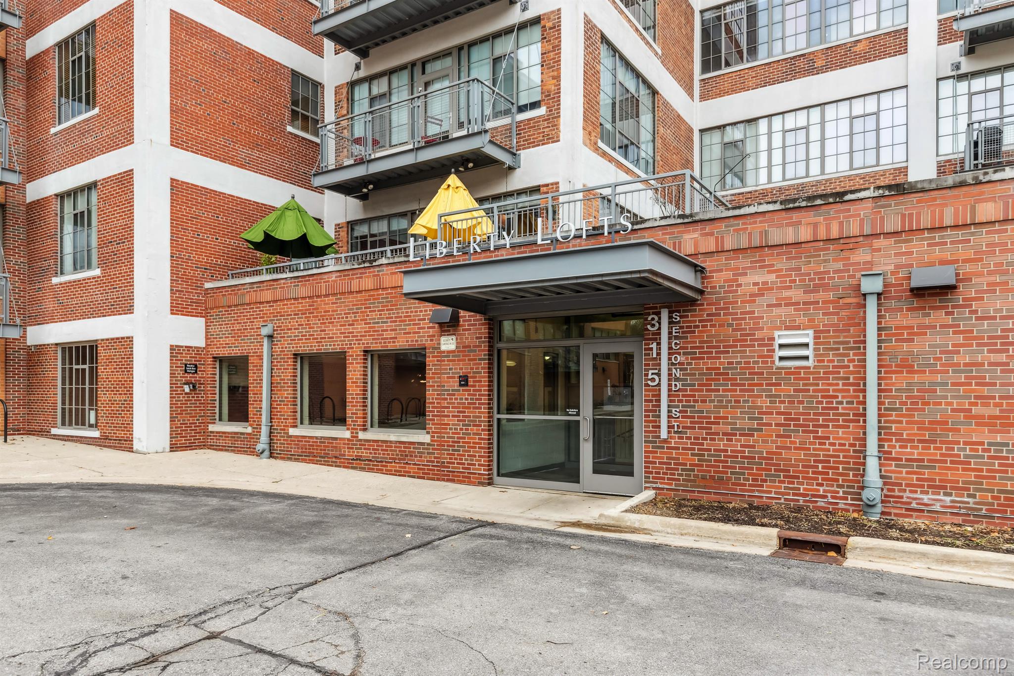 315 2ND Street 416