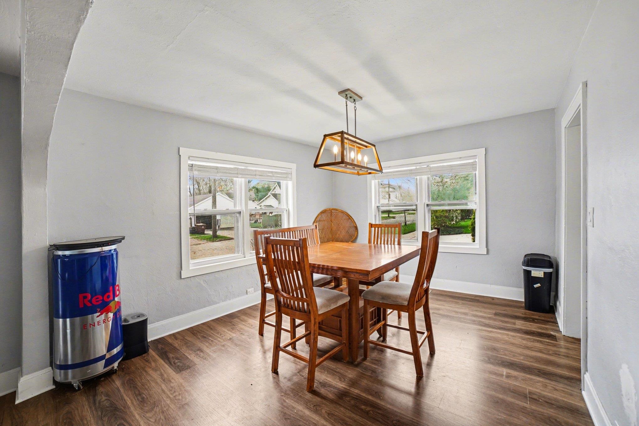 209 E Maple