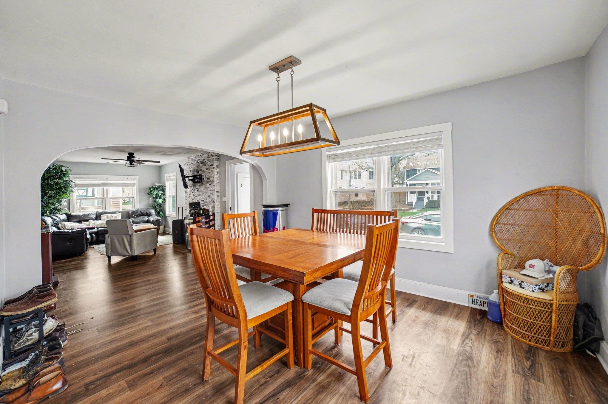 209 E Maple