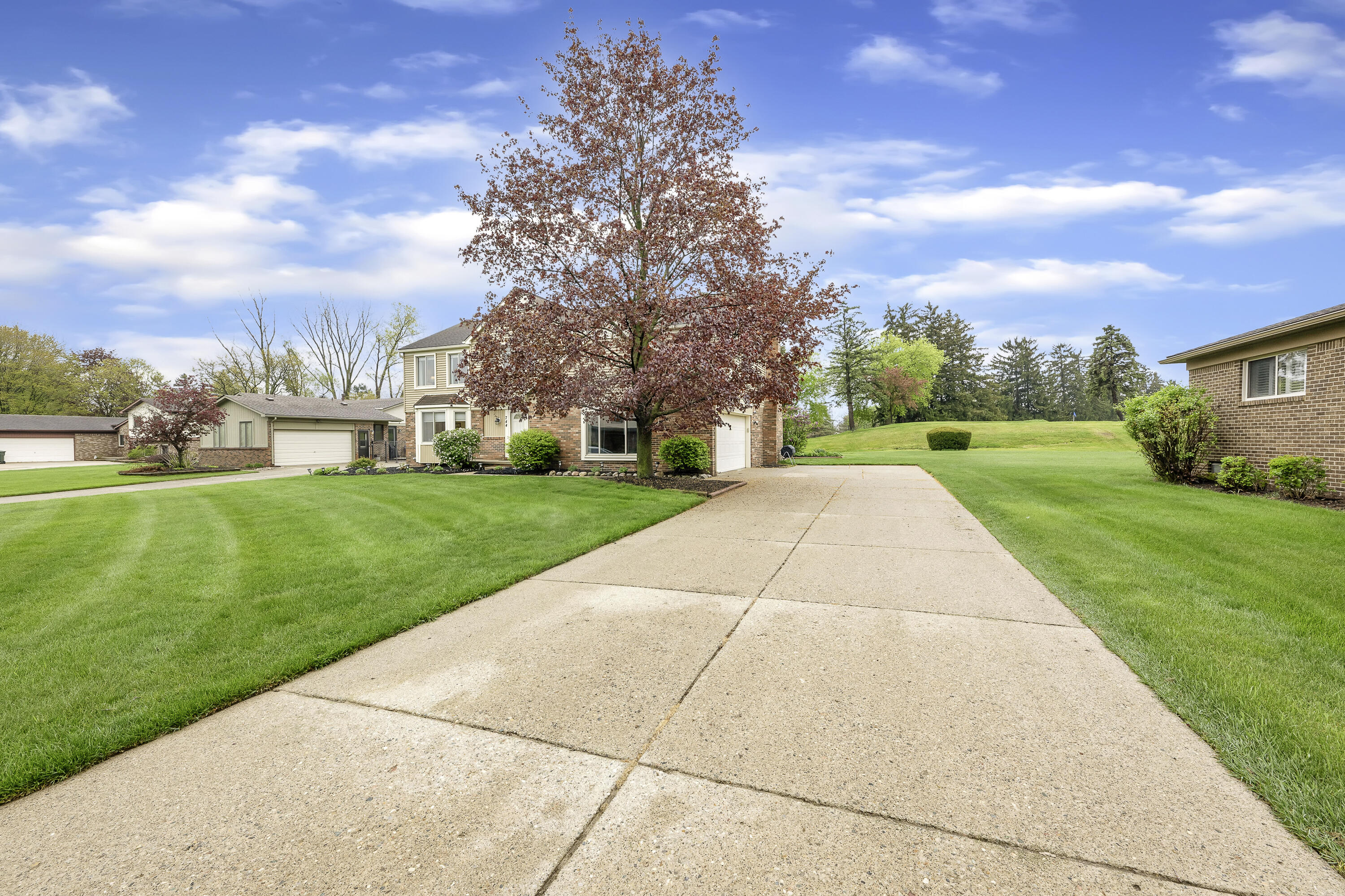 744 Lockmoore Court