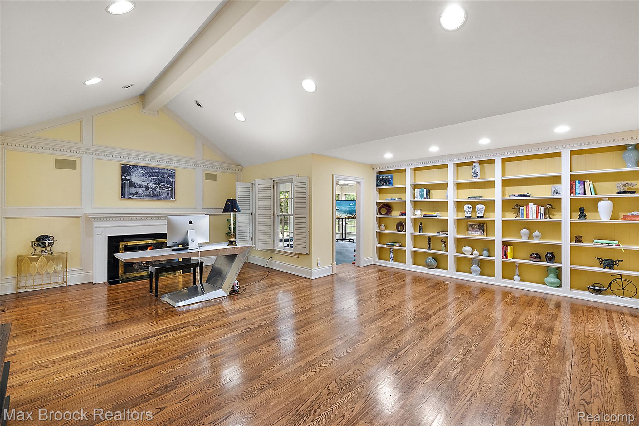 760 Lone Pine Road