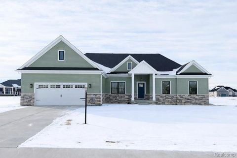 1 Timber Trail Tyrone Township MI 48430