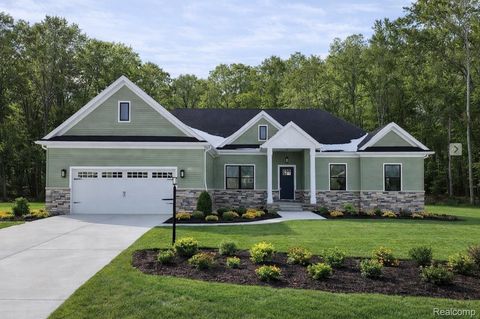 1 Timber Trail Tyrone Township MI 48430