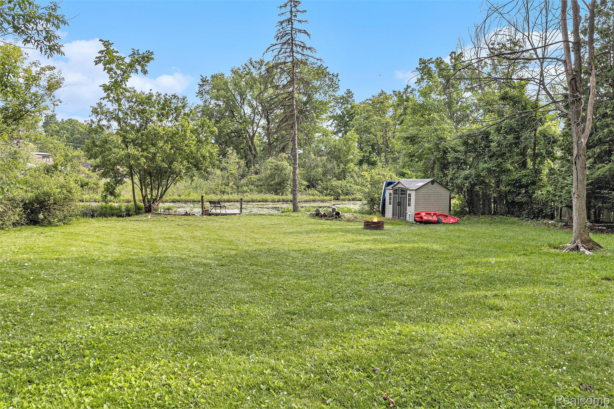 Lake Orion Village, Michigan 48362, United States, 3 Bedrooms Bedrooms, ,2 BathroomsBathrooms,Residential,Active,168373