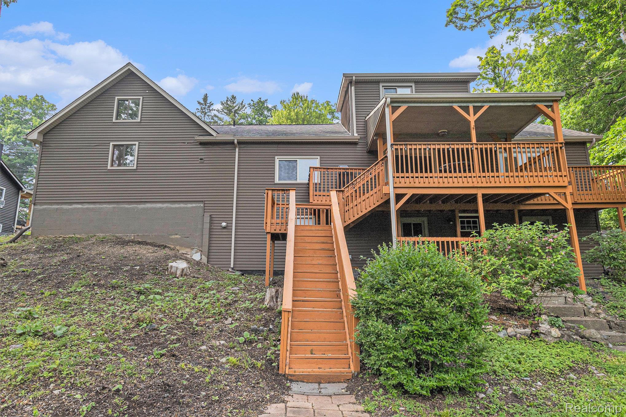 Lake Orion Village, Michigan 48362, United States, 3 Bedrooms Bedrooms, ,2 BathroomsBathrooms,Residential,Active,168373