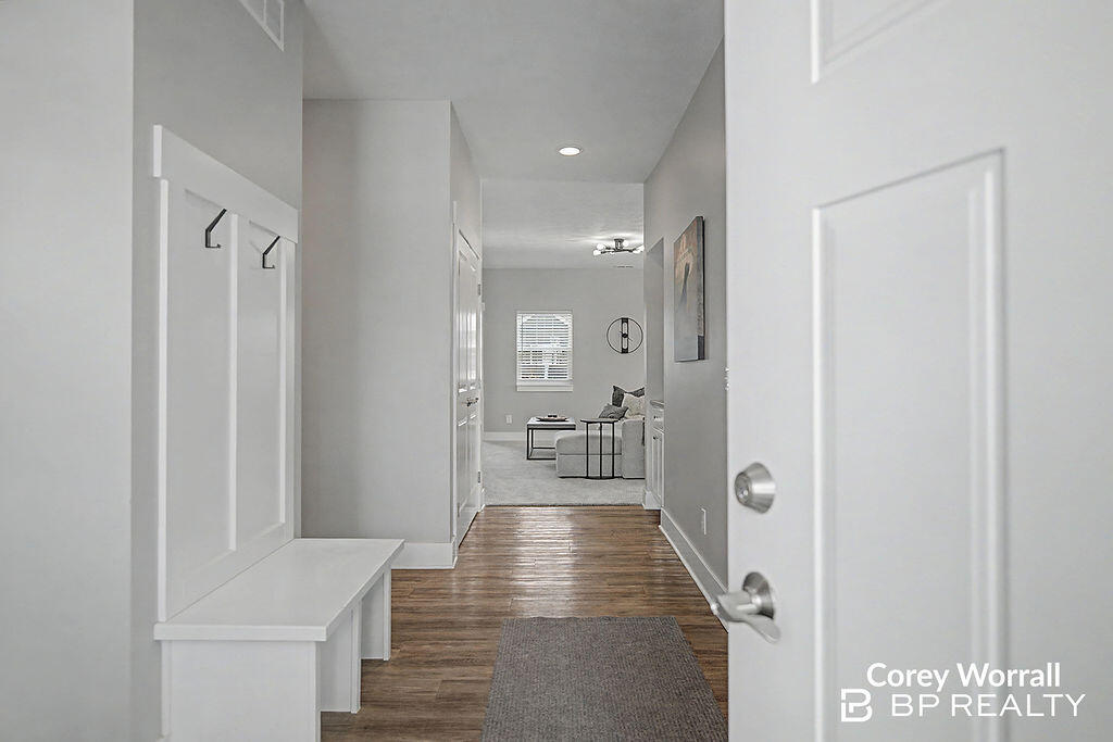 7472 Cinarcy Street 75