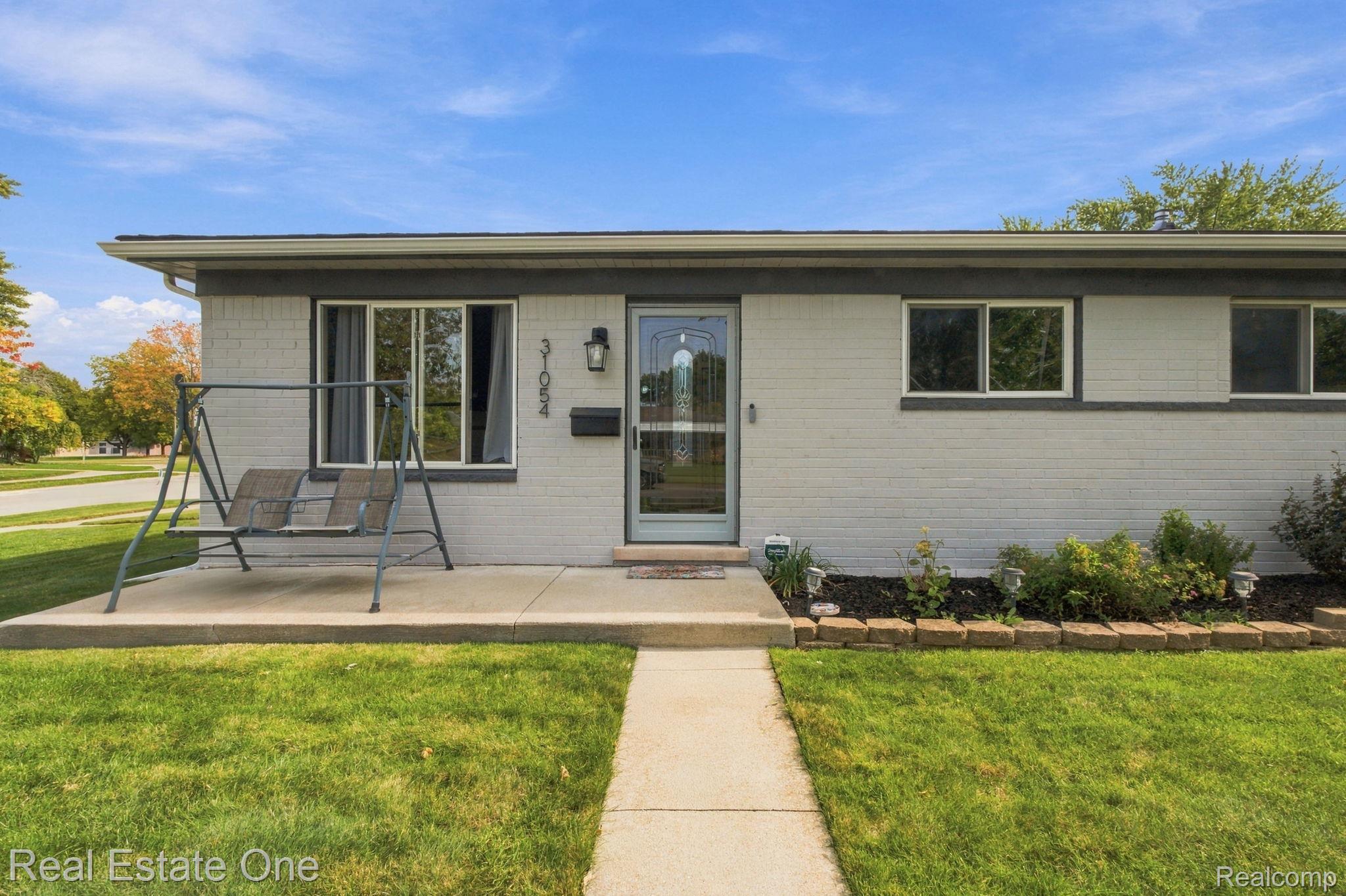 31054 Gardendale Drive