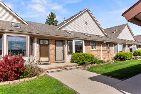 Photo of 57187 Silver Maple DR, Washington Township, MI 48094 (MLS # 81026020850)