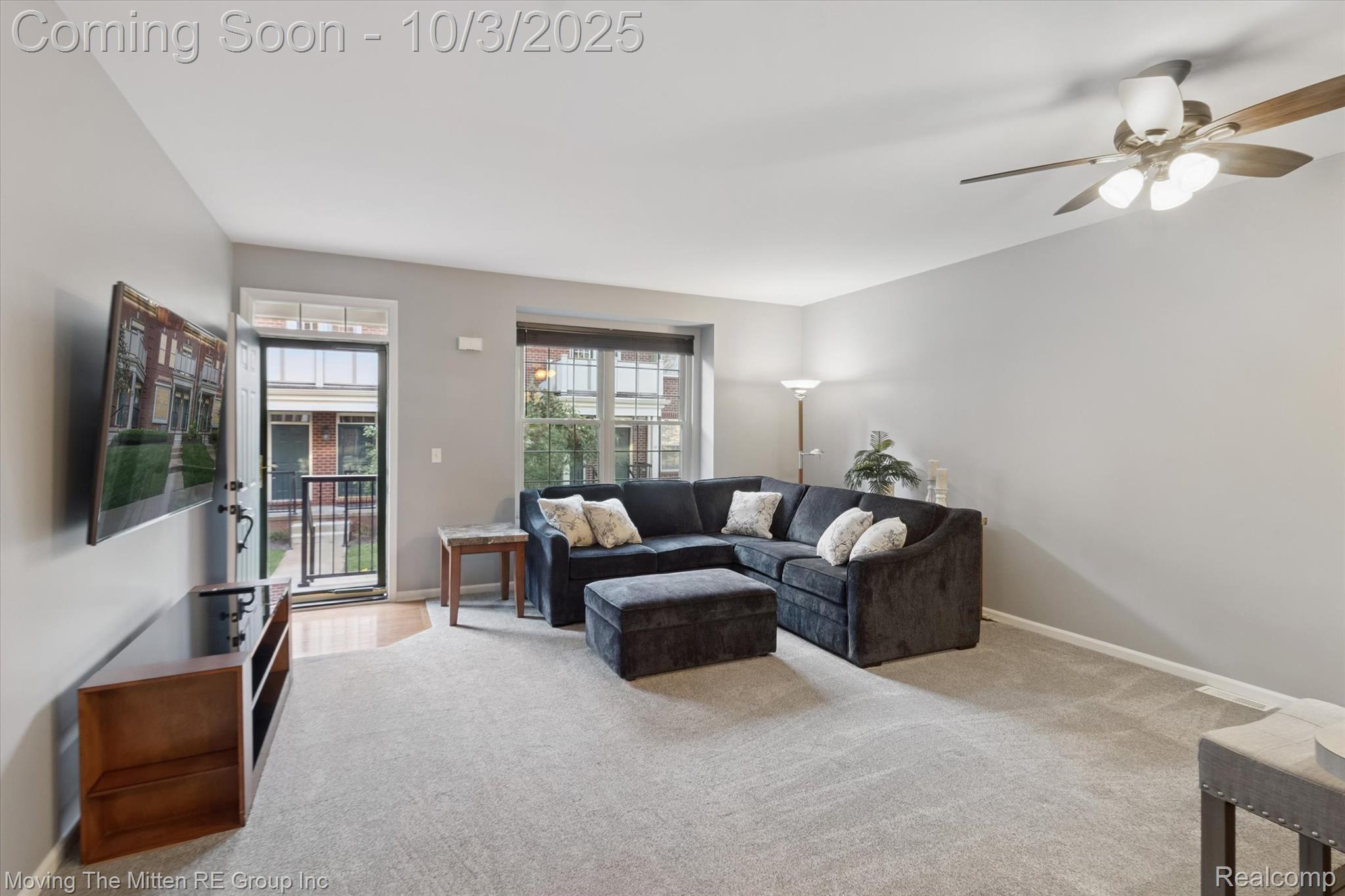 1106 Fountain View Circle