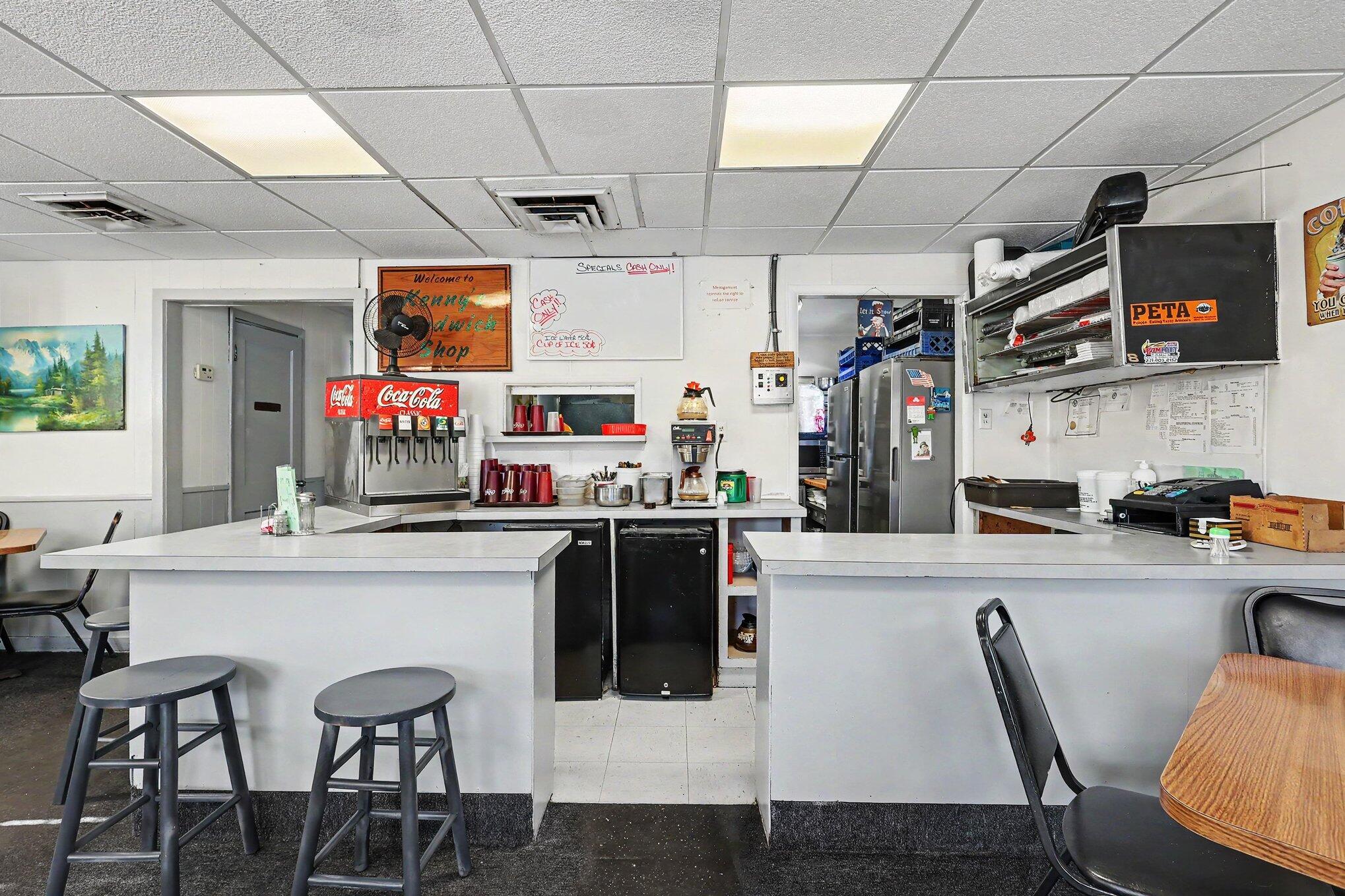 323 E Broadway Avenue