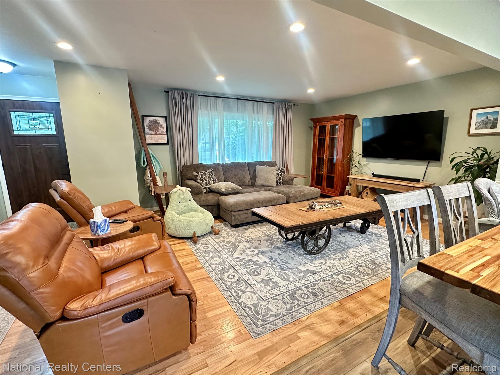 5073 Winston Drive