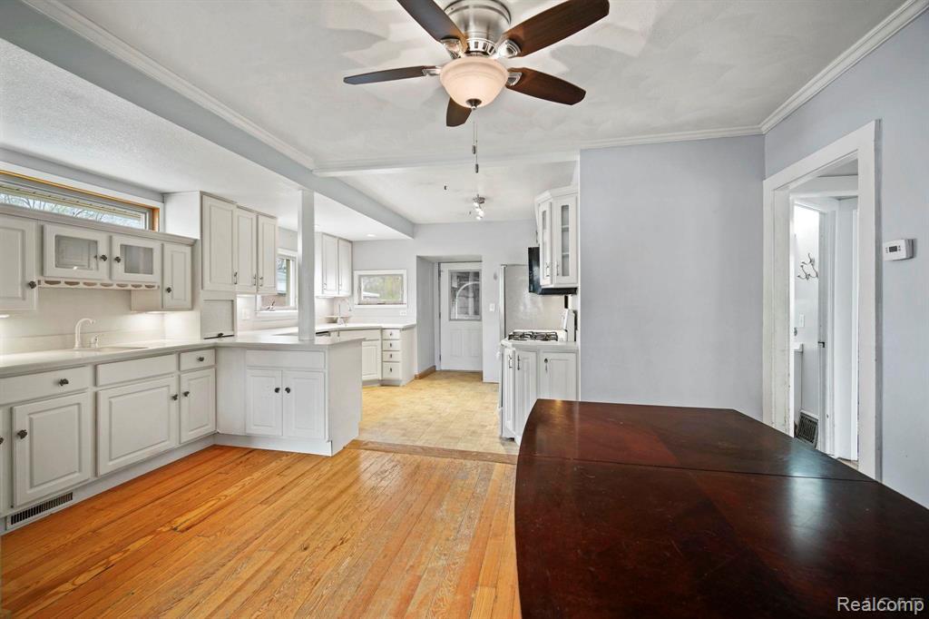 1136 Michigan Avenue