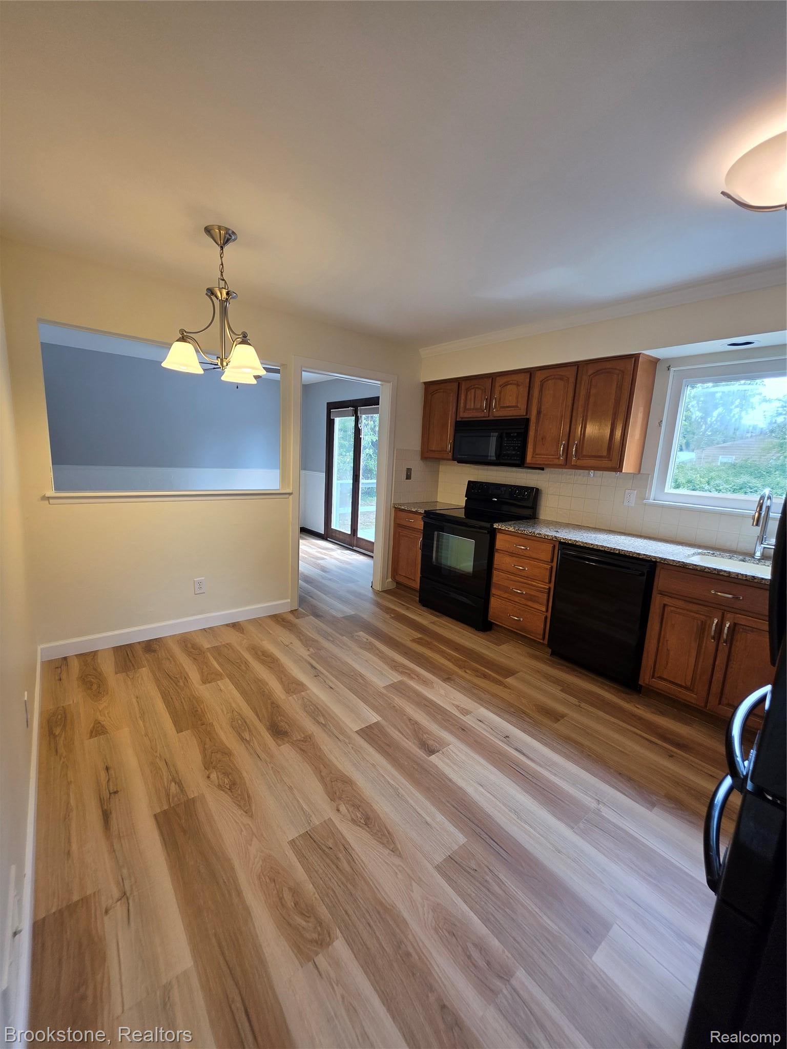 1243 Pickwick Place