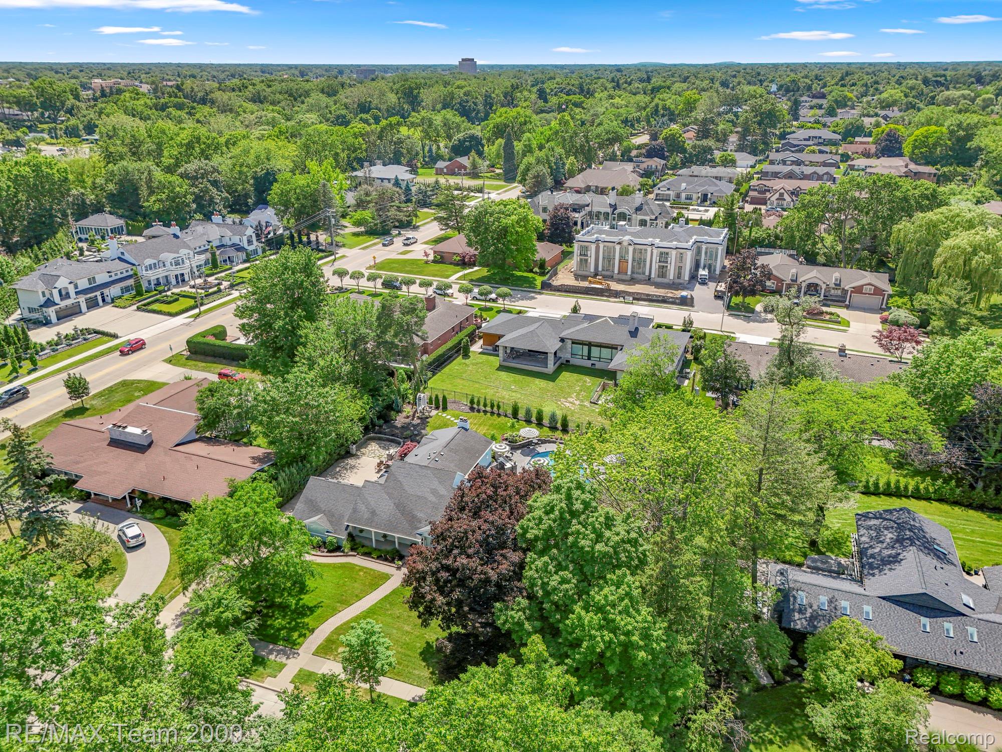 137 N Brady Road
