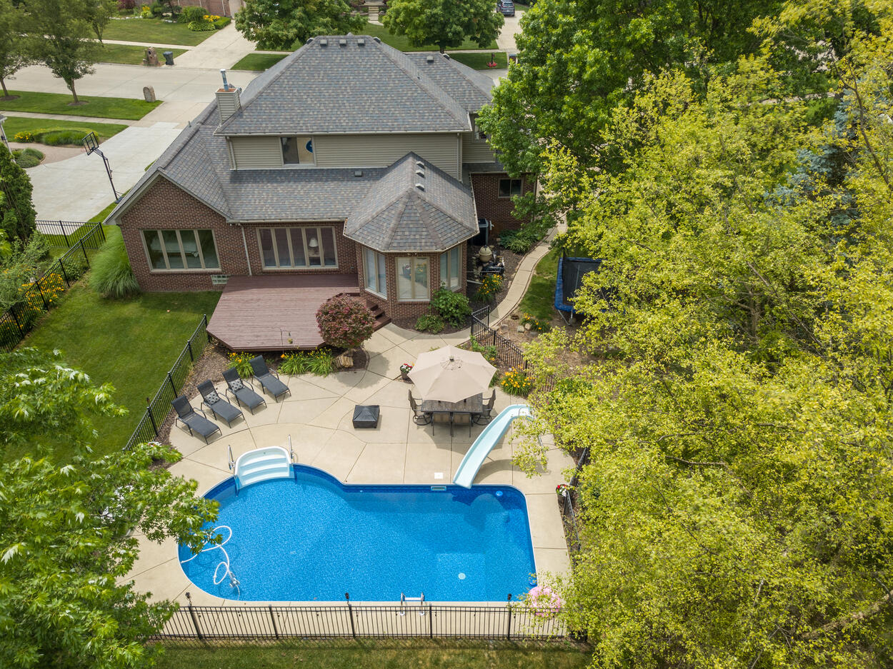 49112 White Mill Drive