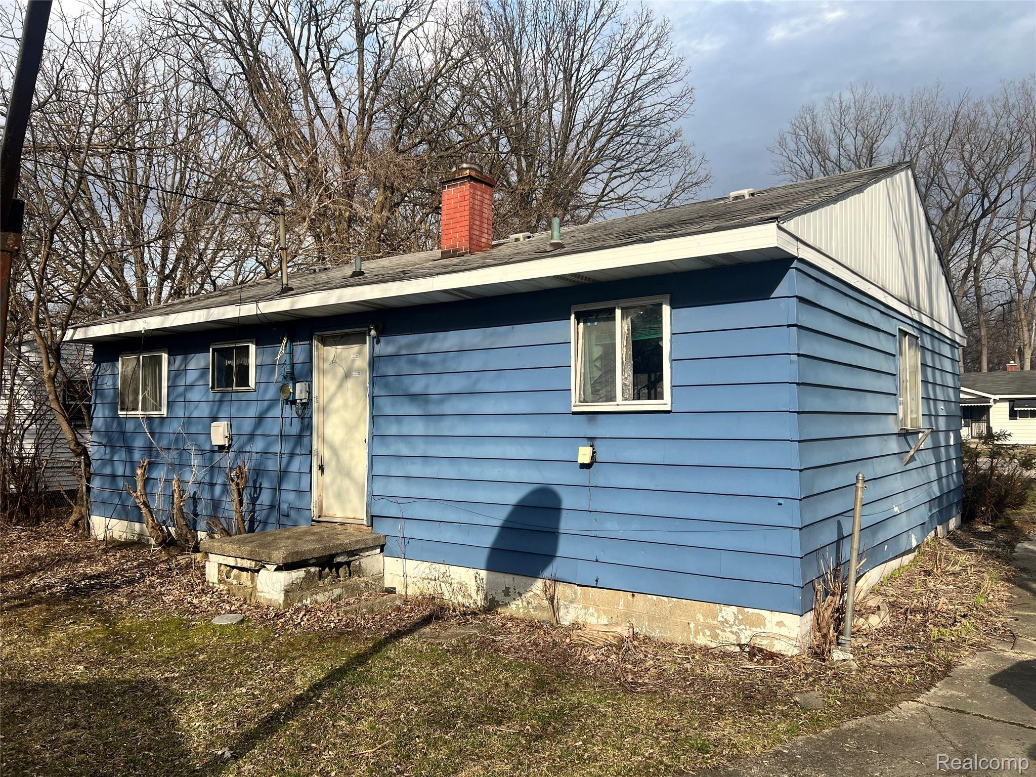 945 S 27th Street