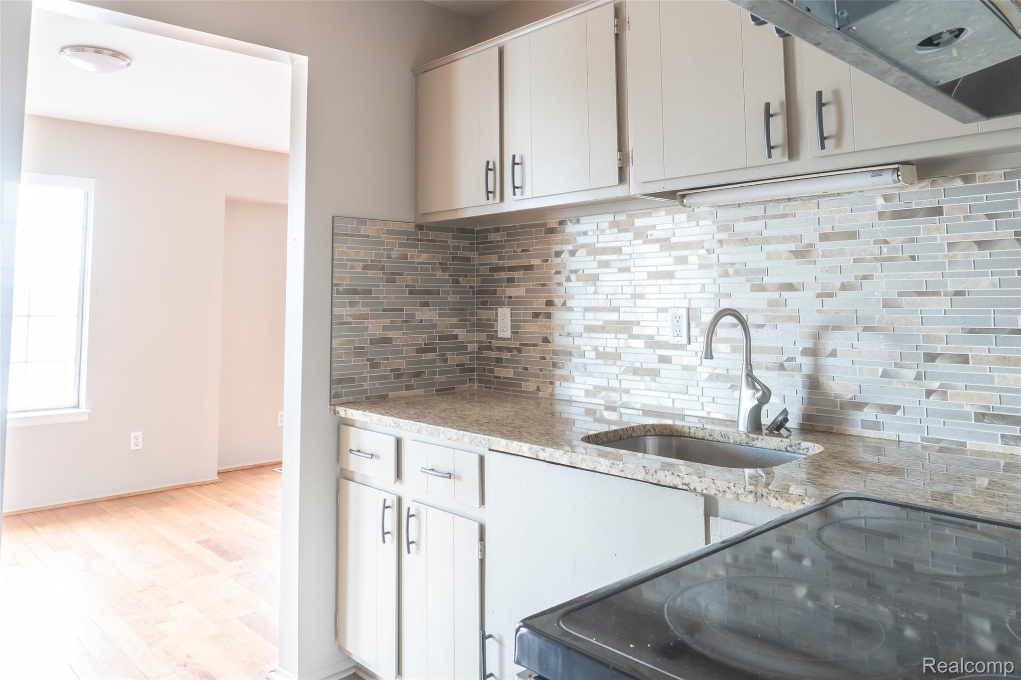 30200 Southfield Road 204