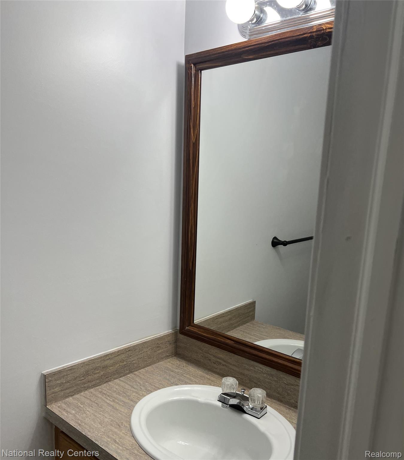 28187 Raleigh Crescent Dr