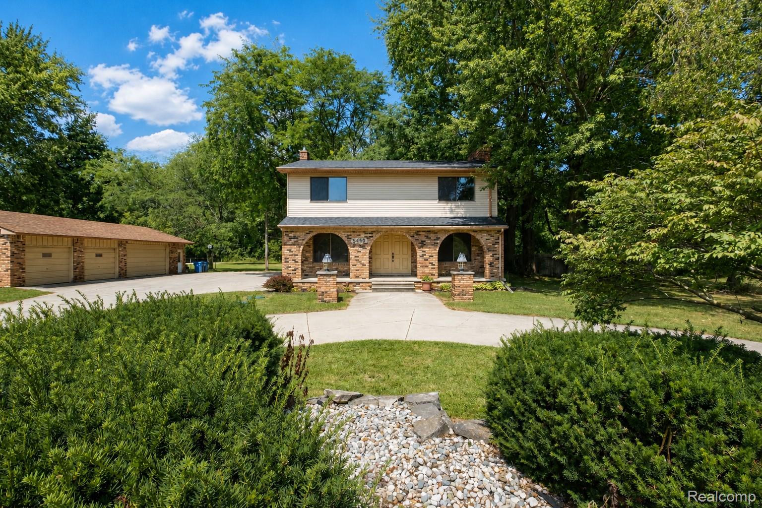 5438 Ray Road