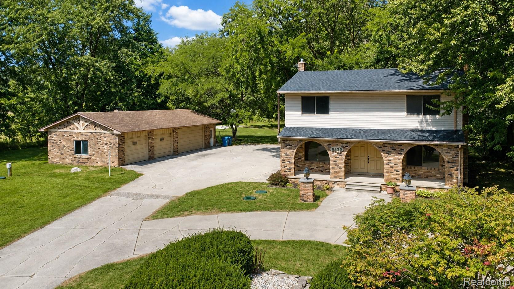 5438 Ray Road