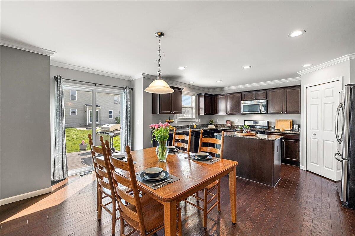 8429 Walnut Hill