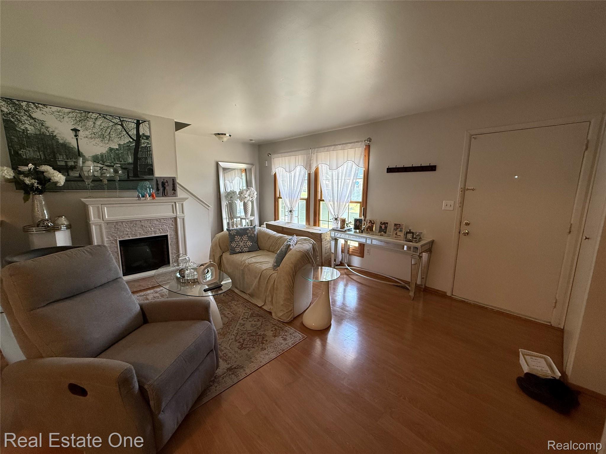 2768 Glenbridge Court